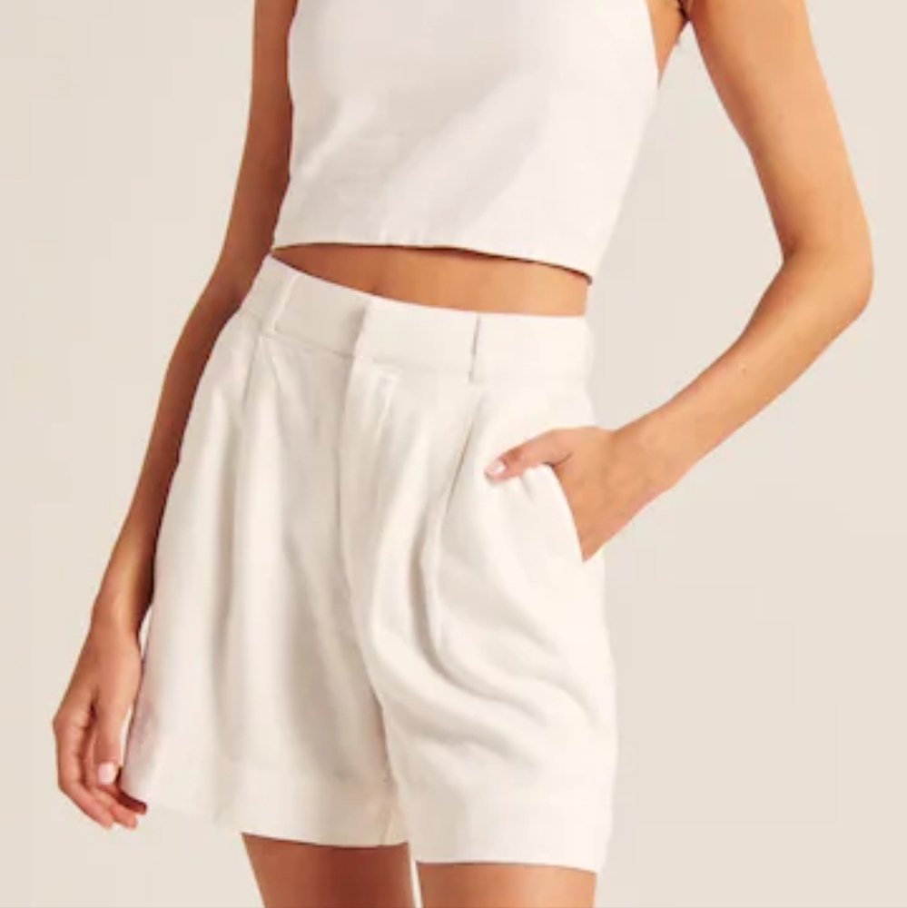 Abercrombie 6in Tailored Shorts